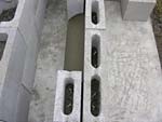 Strengthening concrete joints inside thin blocks.