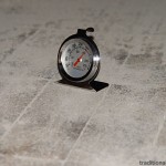 Analog oven thermometer for roasting or baking.