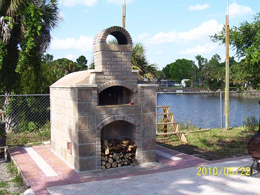 Greg built this great pizza oven.