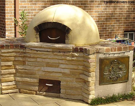 Backyard round oven by Martin.