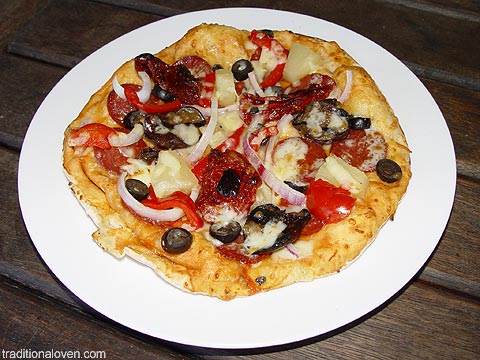 Thin crispy pizza, photo.