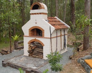 Masterly tail pizza oven.